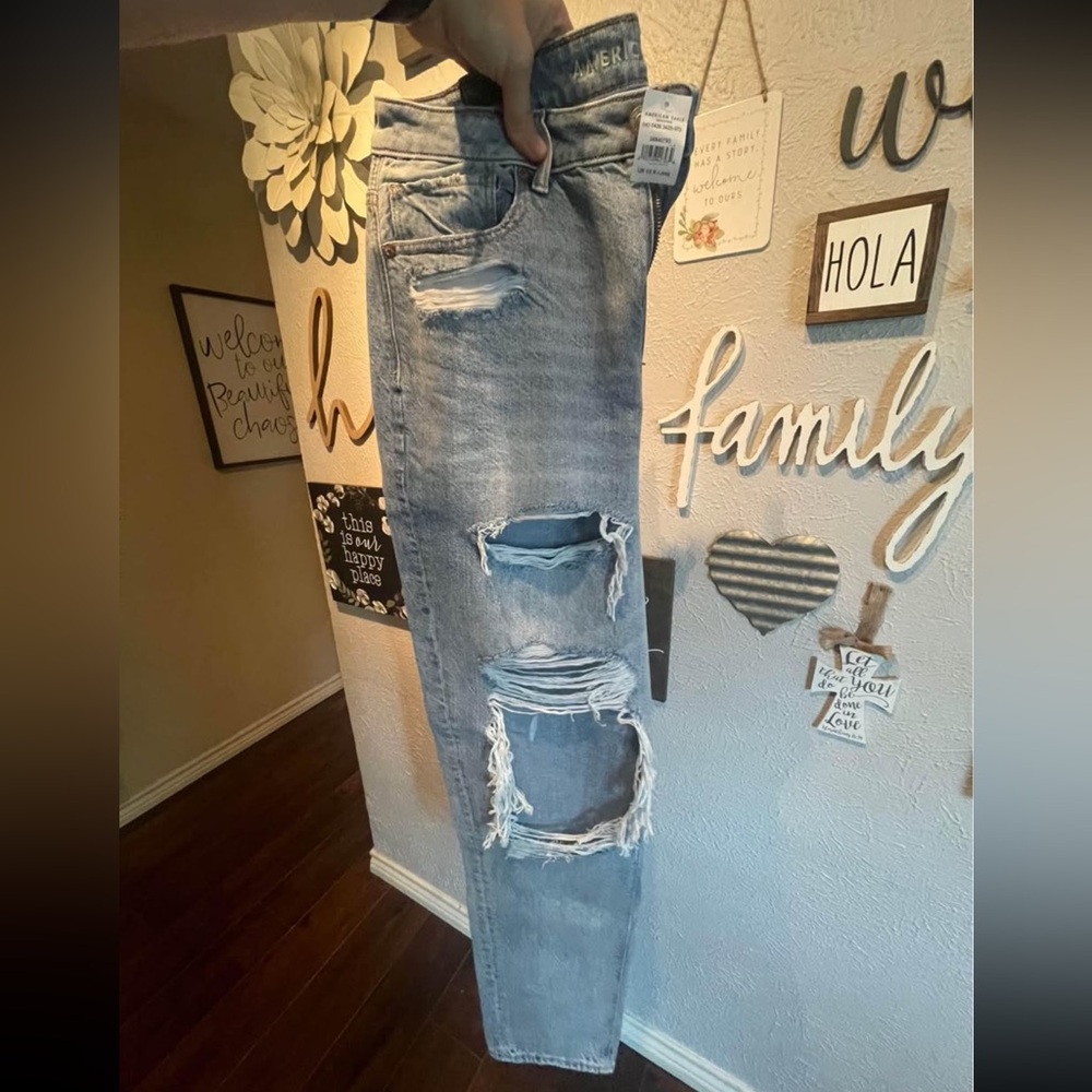 American Eagle Highest Rise Mom Jean Light Blue Distressed Jeans